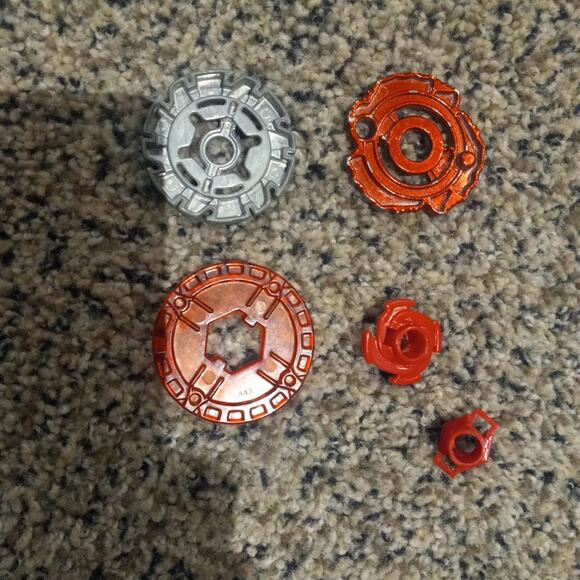 Beyblade - Picture 2 of 3